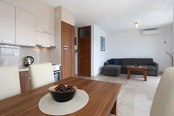 Sunadria 돈제페트레케인